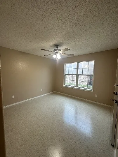 3101 Jordan Ave — Photo 24