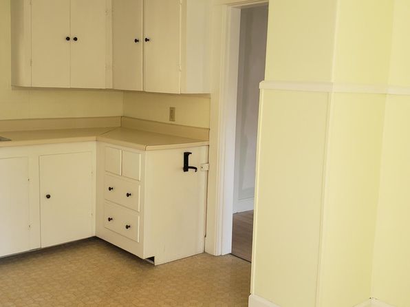 131 Green St APT 6, Brattleboro, VT 05301