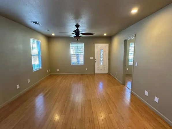 1829 Willis St, Redding, CA 96001