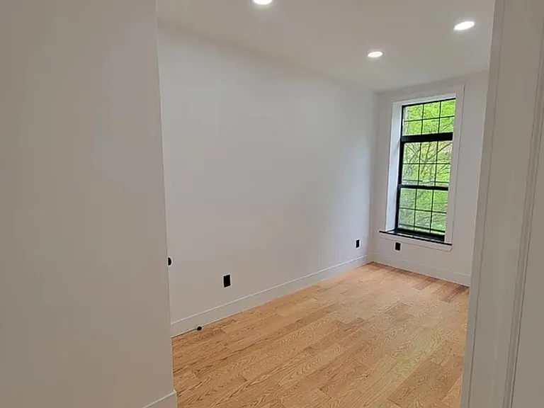 406 E 120th St #3 — Photo 19