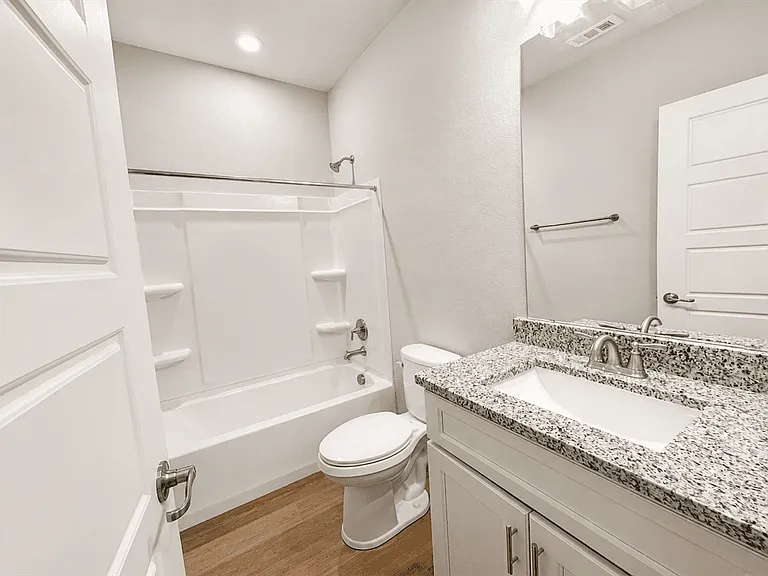 7161 Magnolia Vlg #201 — Photo 12