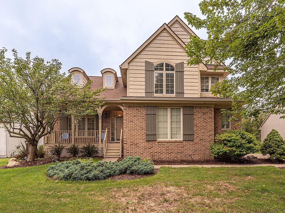 1st image of 5660 Versailles Ave