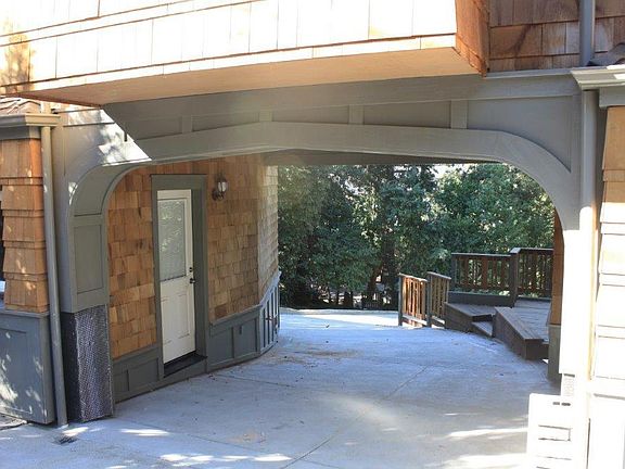 4th image of 20 Crolona Heights Dr