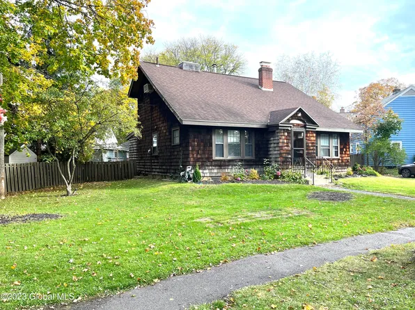 1218 Regent Street, Niskayuna, NY 12309