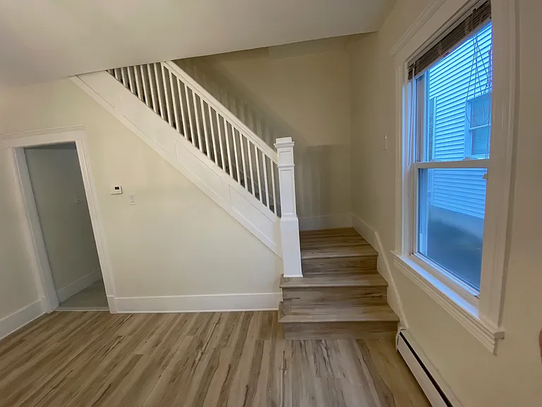 129 Beech St — Photo 8
