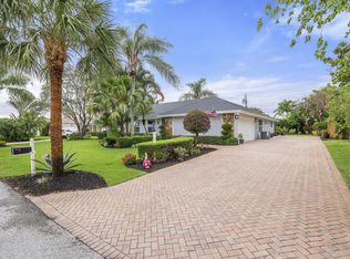 10 SE Splitrail Cir, Jupiter, FL 33469