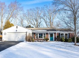20 Ferncrest Dr, Cumberland, RI 02864