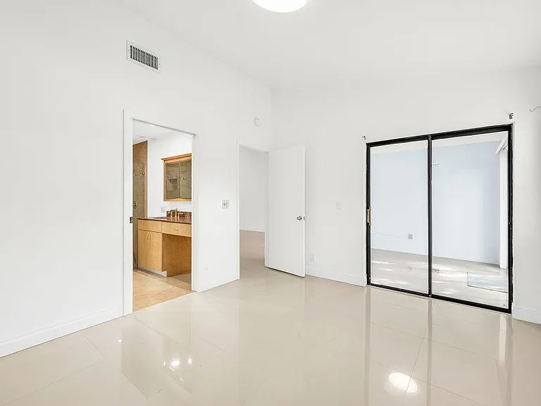 65 Centennial Ct — Photo 12