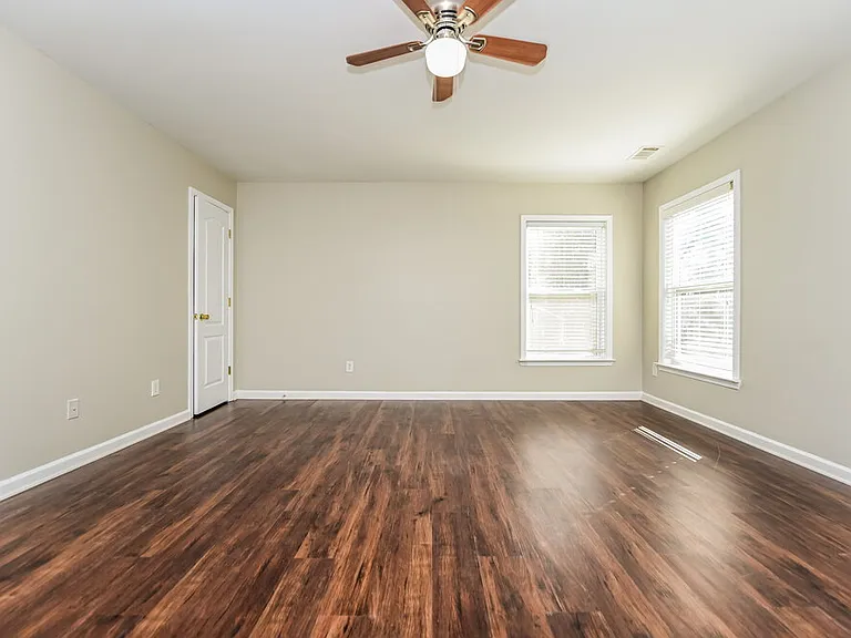 2808 Harcourt Dr — Photo 13