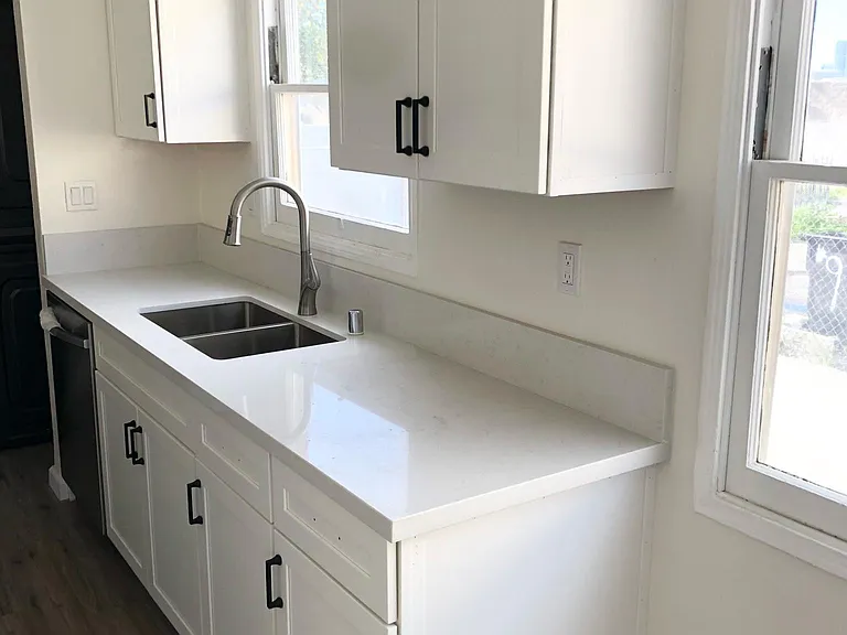 2106 N Vallejo St — Photo 2