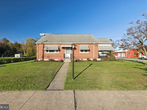 801 Center St, Stowe, PA 19464