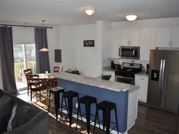 11234 Putnam Dr, Winfield, IN 46307