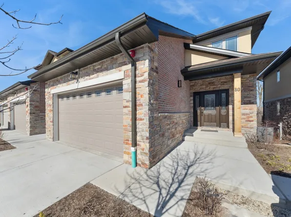 80 Prairie Ct, Wheeling, IL 60090