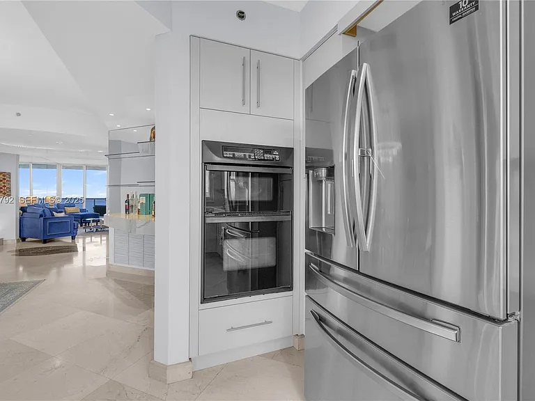 19111 Collins Ave #1607 — Photo 6