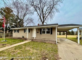 1119 Dingwall Dr, Owosso, MI 48867