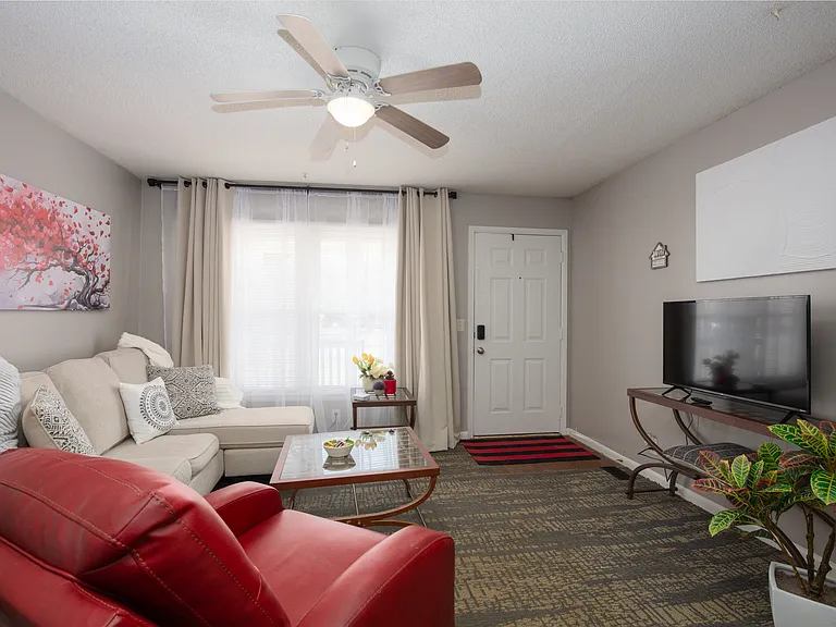 812 Riviera Dr #810 — Photo 11