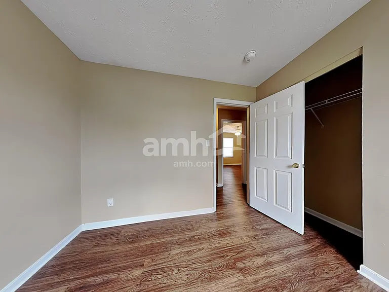 936 Hathaway Dr — Photo 15