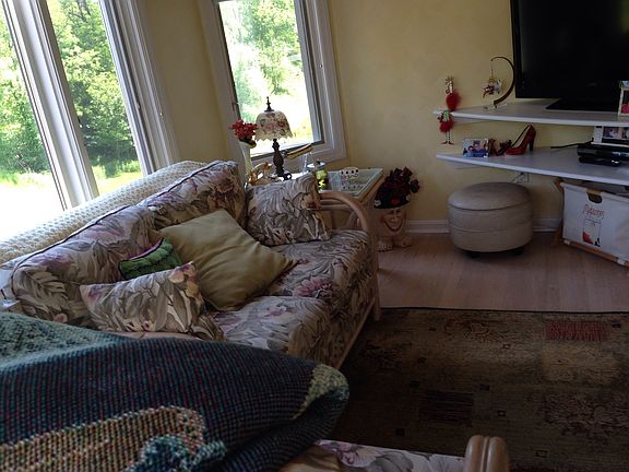 3rd image of 36725 Aberdeen Ln