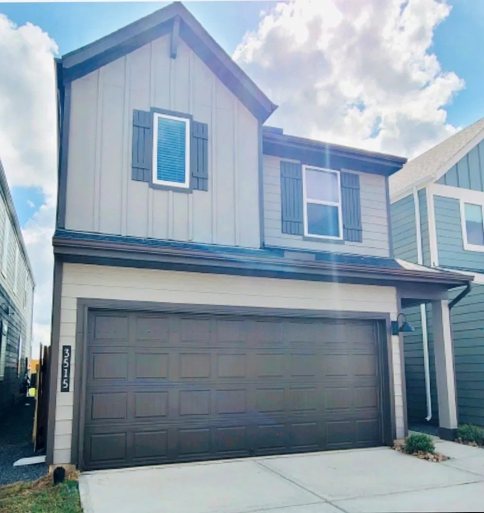 4 bed, 2.5 bath, 2054 sqft, $2,199 — Photo 1