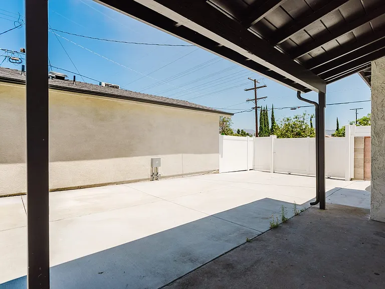14151 Gager St — Photo 35