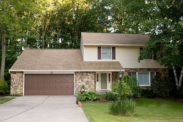1st image of 688 Earl Dr