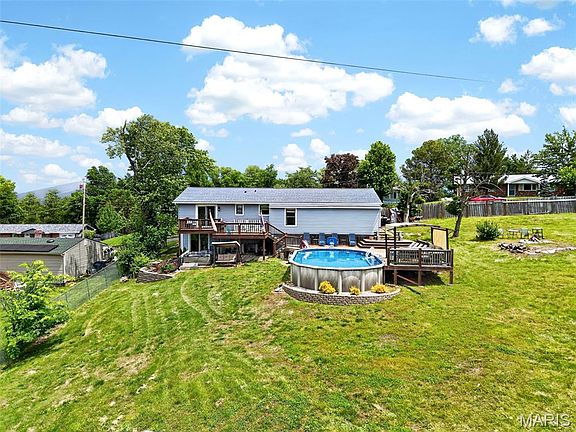 5th image of 2275 Grant Dr