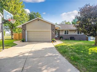 490 Gray Ave, Waukee, IA 50263