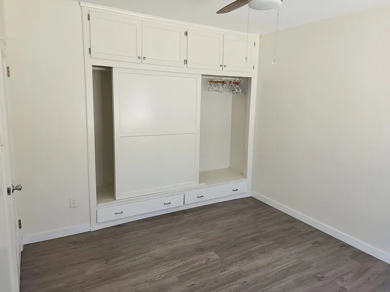 4767 San Vicente Blvd #6 — Photo 24