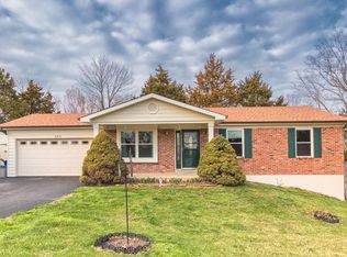 823 Wild Hawk Dr, Eureka, MO
