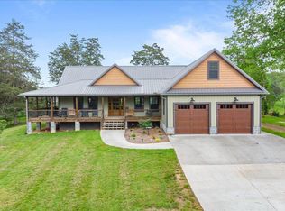 151 John And Louise Ln, Jacksboro, TN 37757