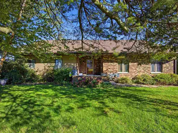 602 E Preston St, Stanwood, IA 52337