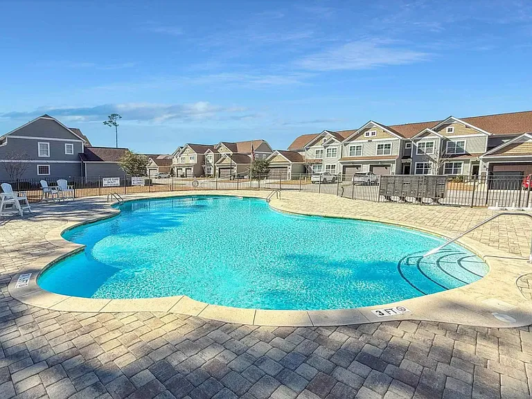220 Machrie Loop #A — Photo 33