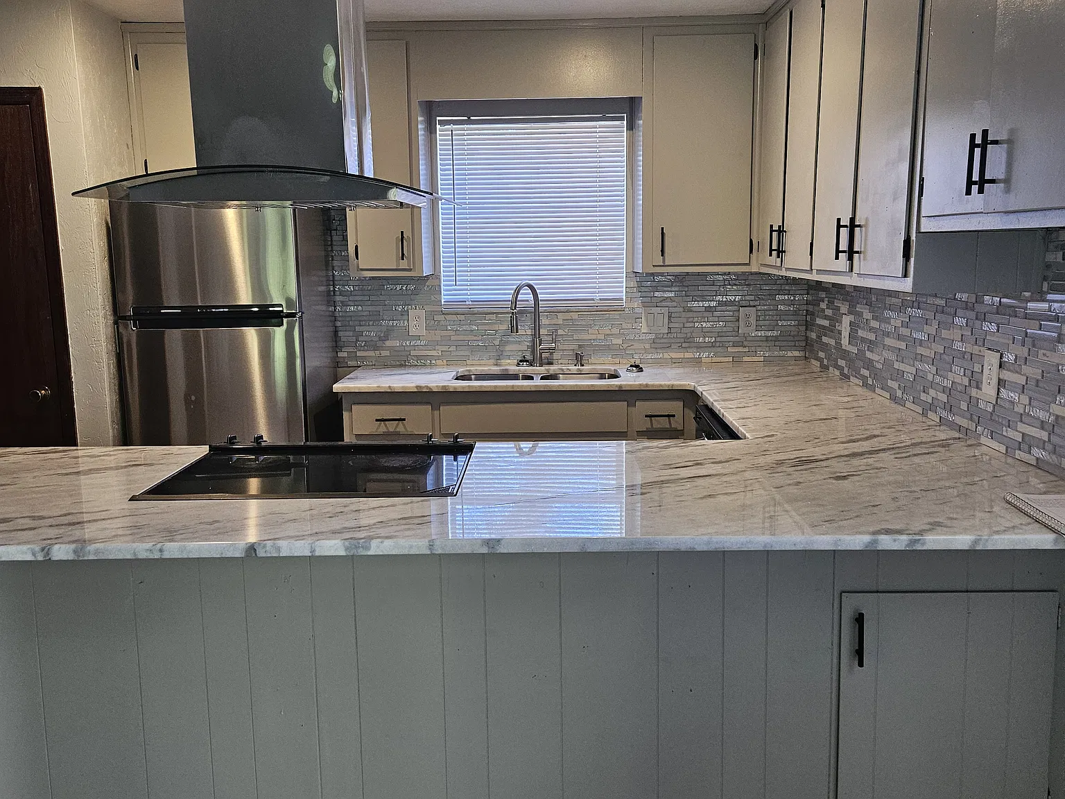 2 bed, 1200 sqft, $1,450 — Photo 2