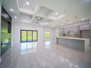 1621 Lincoln Ave, Lehigh Acres, FL 33972