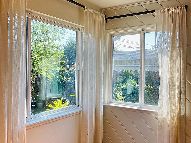 2212 Francis Ave — Photo 28