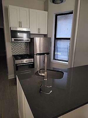 3rd image of 267 W 146th St APT 1