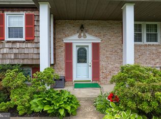 3754 Northside Dr, Landisville, PA 17538