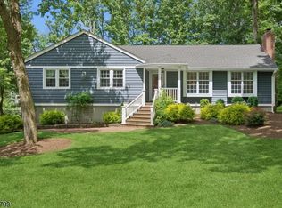 3 Old Farm Rd, North Caldwell, NJ 07006