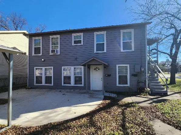 303 W Decatur St, Ennis, TX 75119