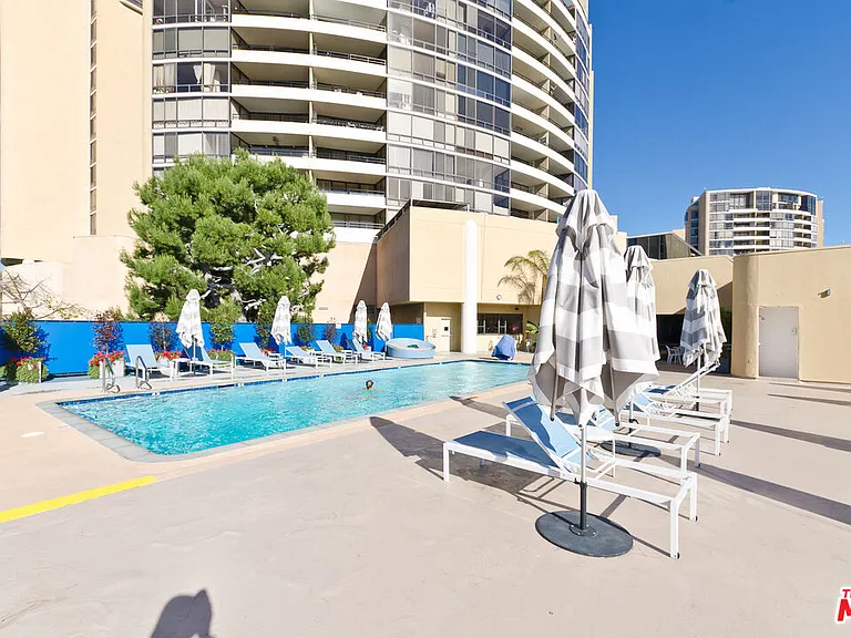 4335 Marina City Dr #340 — Photo 48