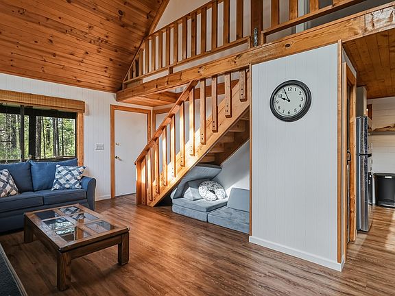 5th image of 463 Long Valley Rd