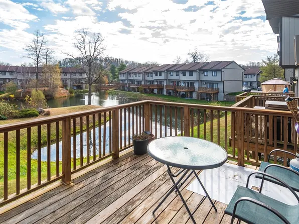 7402 Chelsea Cove N, Hopewell Junction, NY 12533