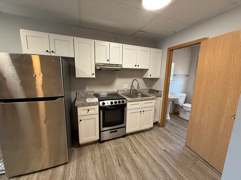 810 Mandeville Ln #1 — Photo 17