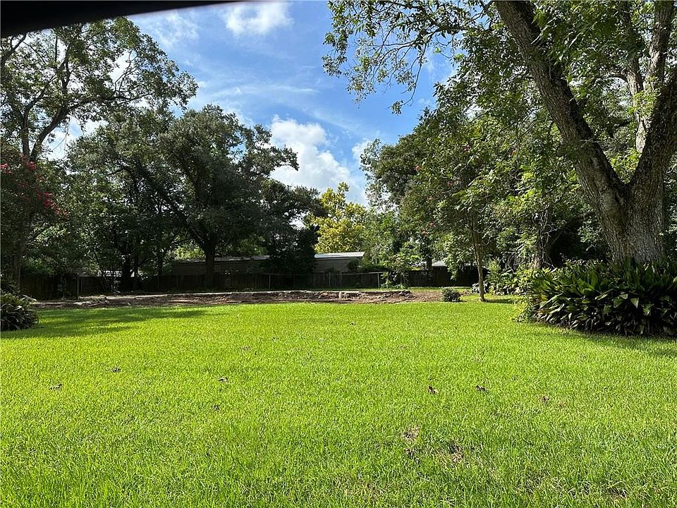 1st image of 12631 Pine Street