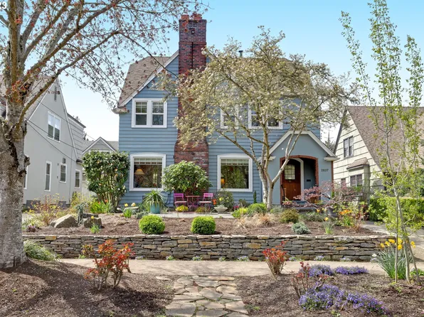 2837 NE 32nd Pl, Portland, OR 97212