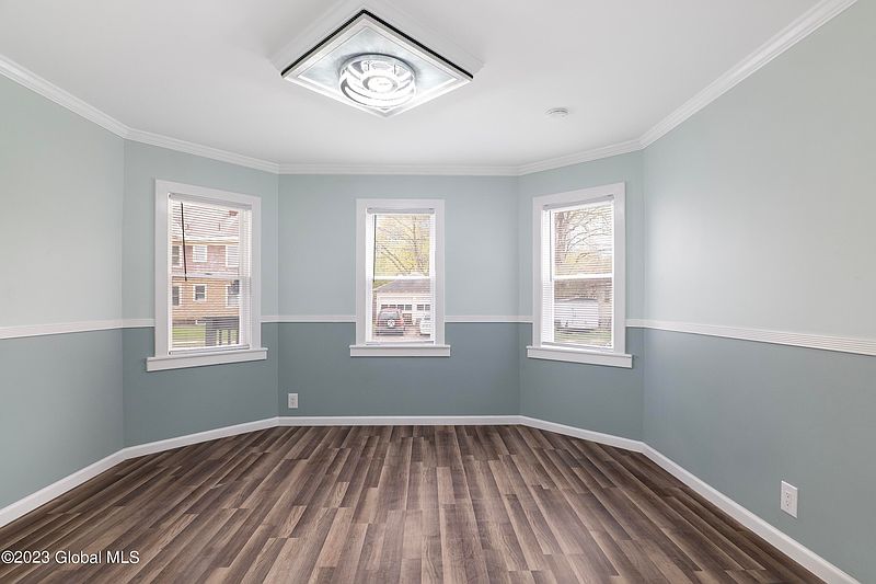 4th image of 2413 Turner Avenue