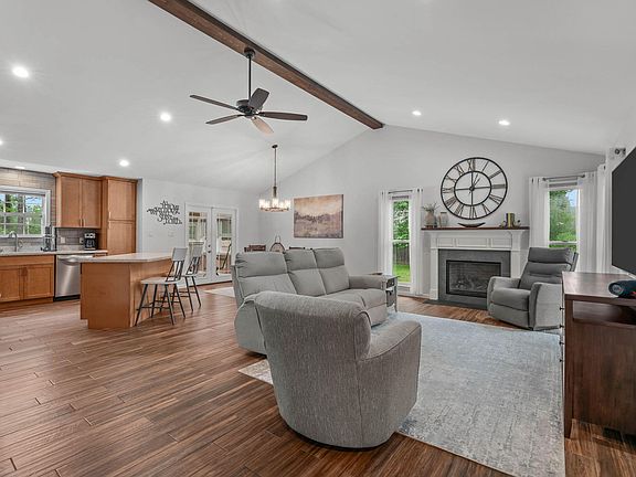 4th image of 4609 Knightsbridge Way