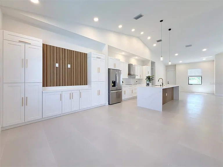 14671 Lillian Cir — Photo 37