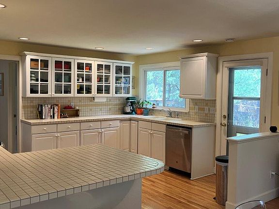 Large kitchen