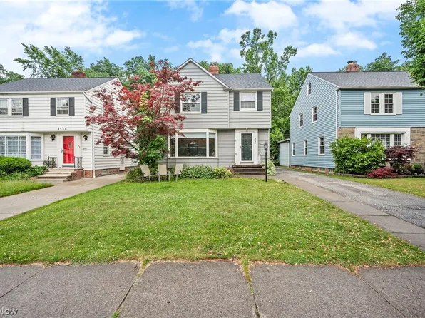 4346 Groveland Rd, University Heights, OH 44118